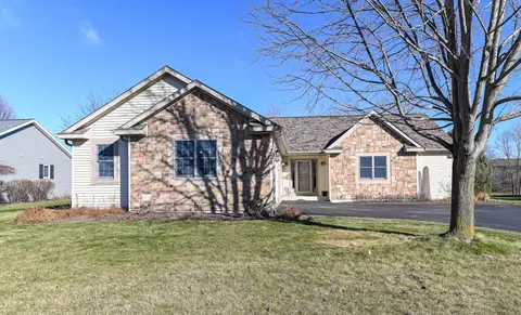 228 Shore, Oconomowoc, WI 53066