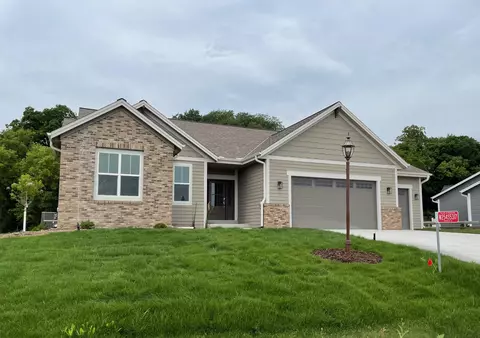 w254s5317 Primrose, Waukesha, WI 53189