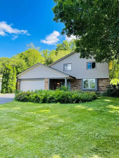 s27w30117 N Bethesda, Genesee, WI 53188