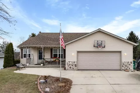 713 Polaris, West Bend, WI 53095