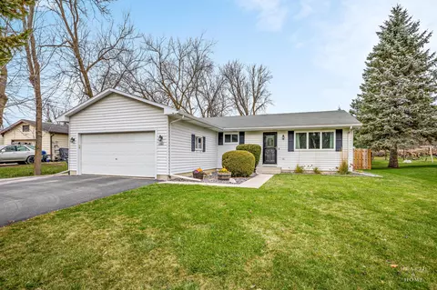 19530 101st, Bristol, WI 53104