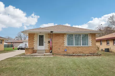 4865 N 89th, Milwaukee, WI 53225
