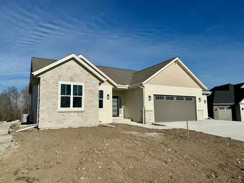 s54w25374 Pebble Brk, Waukesha, WI 53189