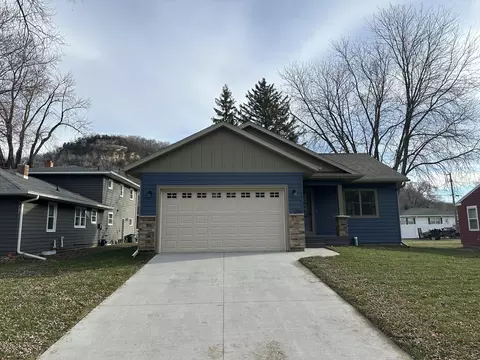 1709 29th, La Crosse, WI 54601