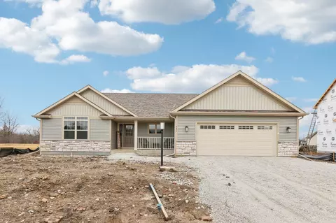 581 Fox Run, Mount Pleasant, WI 53406