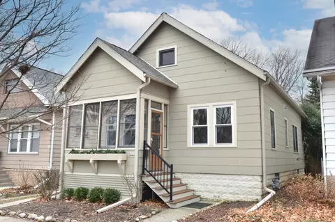 6925 Auburn, Wauwatosa, WI 53213