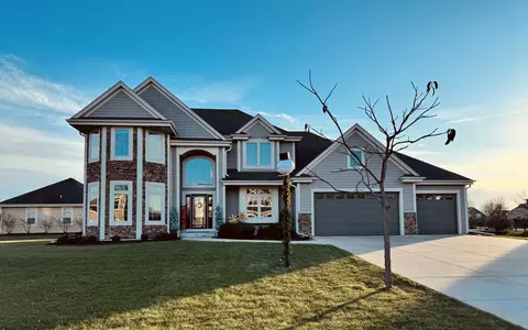 s77w15071 Pheasant Run, Muskego, WI 53150