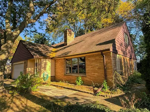 3830 N 85th, Milwaukee, WI 53222