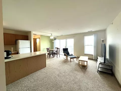 6925 70th #5202, Kenosha, WI 53142