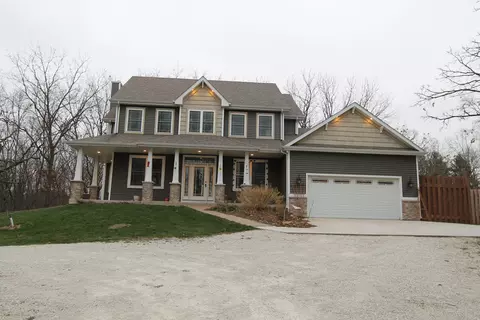 n5902 Hargraves Road, Spring Prairie, WI 53105