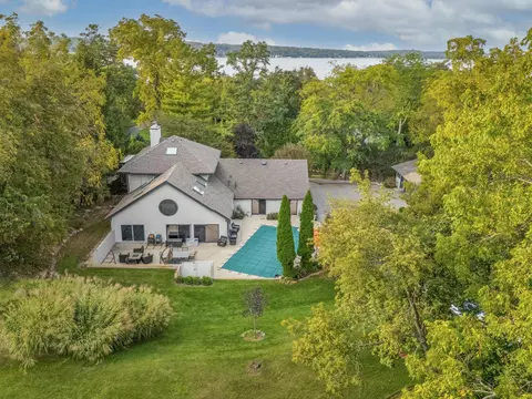 W2926 S Lakeshore, Linn, WI 53147