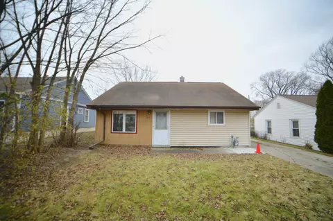 803 S 104th, West Allis, WI 53214