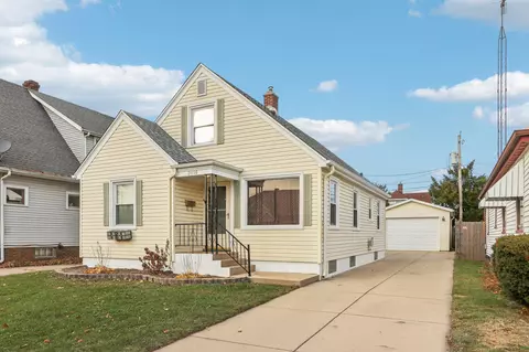 2416 Arlington, Racine, WI 53403