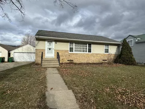 521 Cedar, Houston, MN 55943