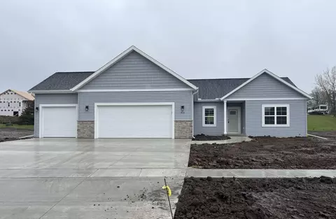413 Valley, Theresa, WI 53091