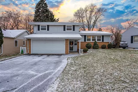 4127 N 92nd, Wauwatosa, WI 53222