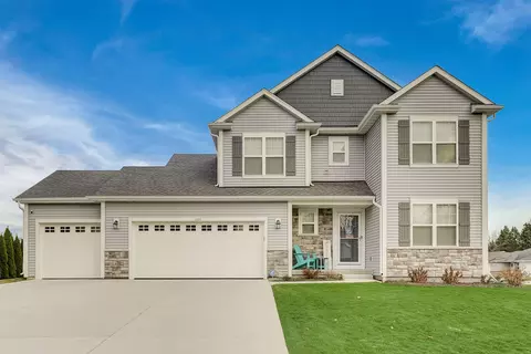1205 Daisy, West Bend, WI 53090