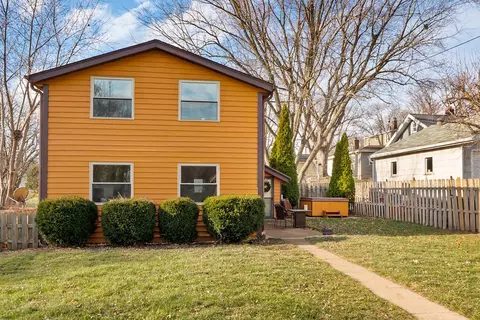 1516 N Grandview, Waukesha, WI 53188
