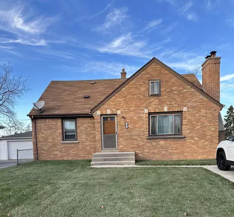 1036 E Whitaker, Milwaukee, WI 53207