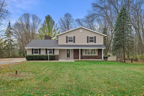6687 Kingswood, Cedarburg, WI 53012