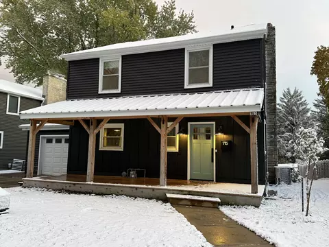 715 E Washington, Oconomowoc, WI 53066