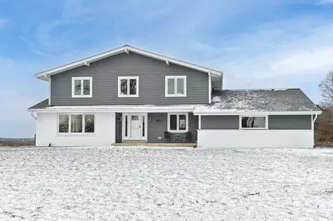 1425 Revere, Brookfield, WI 53045