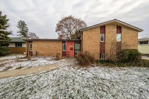 9805 W Vigo, West Allis, WI 53227