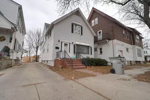 3008 W Harrison, Milwaukee, WI 53215