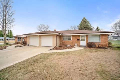 734 Judith, West Bend, WI 53095