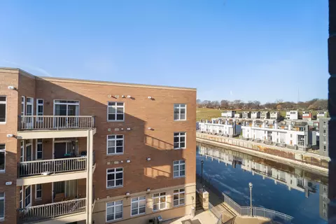1915 N Water #403, Milwaukee, WI 53202