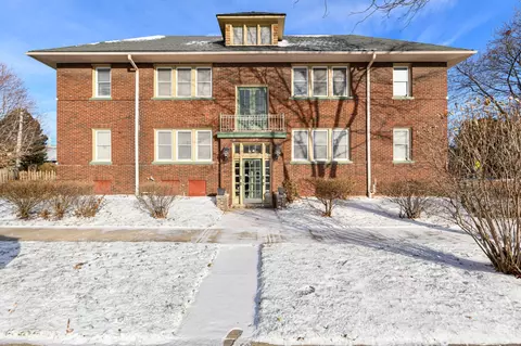 204 W Reservoir, Milwaukee, WI 53212