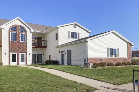1604 Commonwealth #4, Fort Atkinson, WI 53538