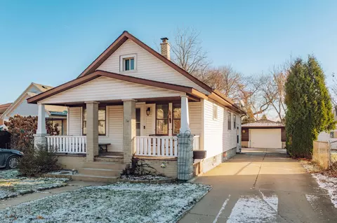 3448 S Howell, Milwaukee, WI 53207