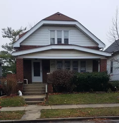 3240 S 15th #A, Milwaukee, WI 53215