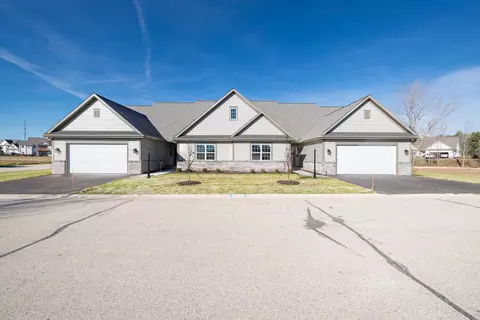 1831 Cedar Rdg, Slinger, WI 53086