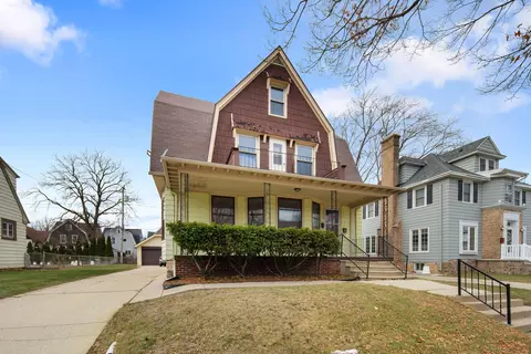 1549 S 79th #1551, West Allis, WI 53214