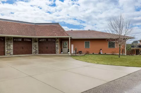 w7751 Parcher Cr, Holland, WI 54636