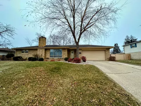 6109 Pershing, Kenosha, WI 53142