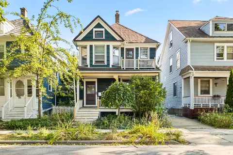 1611 E Hartford, Milwaukee, WI 53211