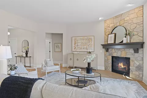 w289s5472 White Pne, Genesee, WI 53189