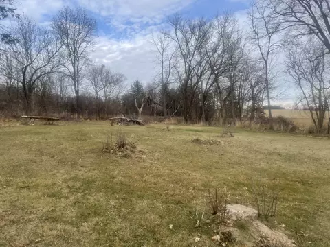 Lt2 E Miramar, East Troy, WI 53120