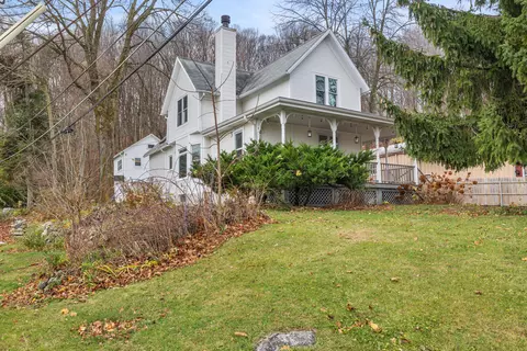 729 Western, Plymouth, WI 53073
