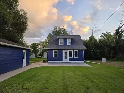 4915 Lakeview, Hubertus, WI 53033