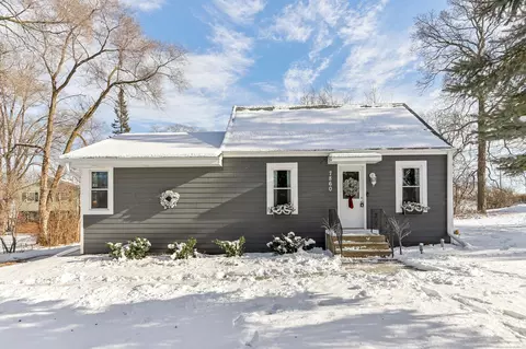 7860 S North Cpe, Franklin, WI 53132