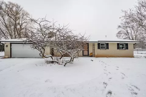 w152n5510 Beaver, Menomonee Falls, WI 53051