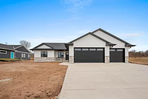 3129 Sandy Rdg, Two Rivers, WI 54241