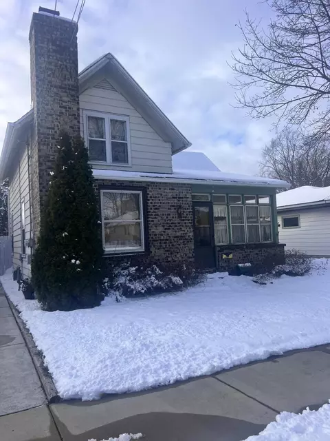 136 Tenny, Waukesha, WI 53186