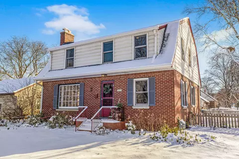 10537 W Wisconsin, Wauwatosa, WI 53226