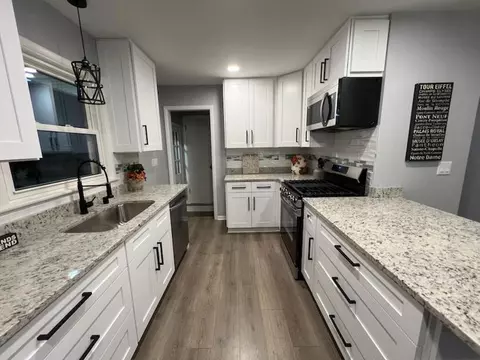 3317 W Southland, Franklin, WI 53132