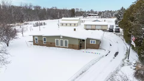 w2450 County Road Ff, Herman, WI 53083